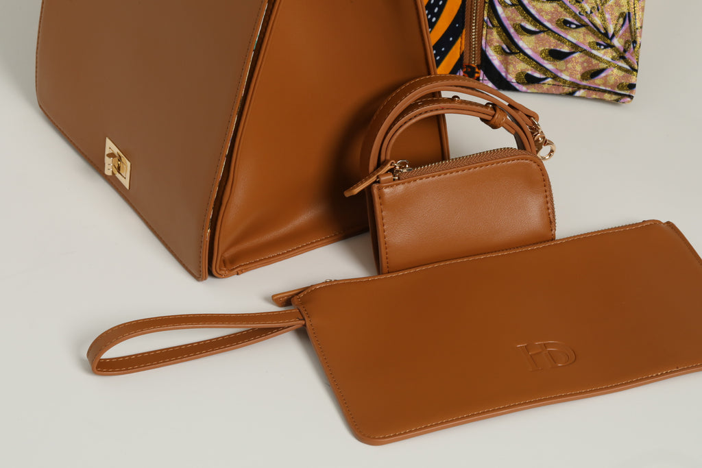 HeriGo™ Beauty Wristlet – Desert Camel - Club Hairitage