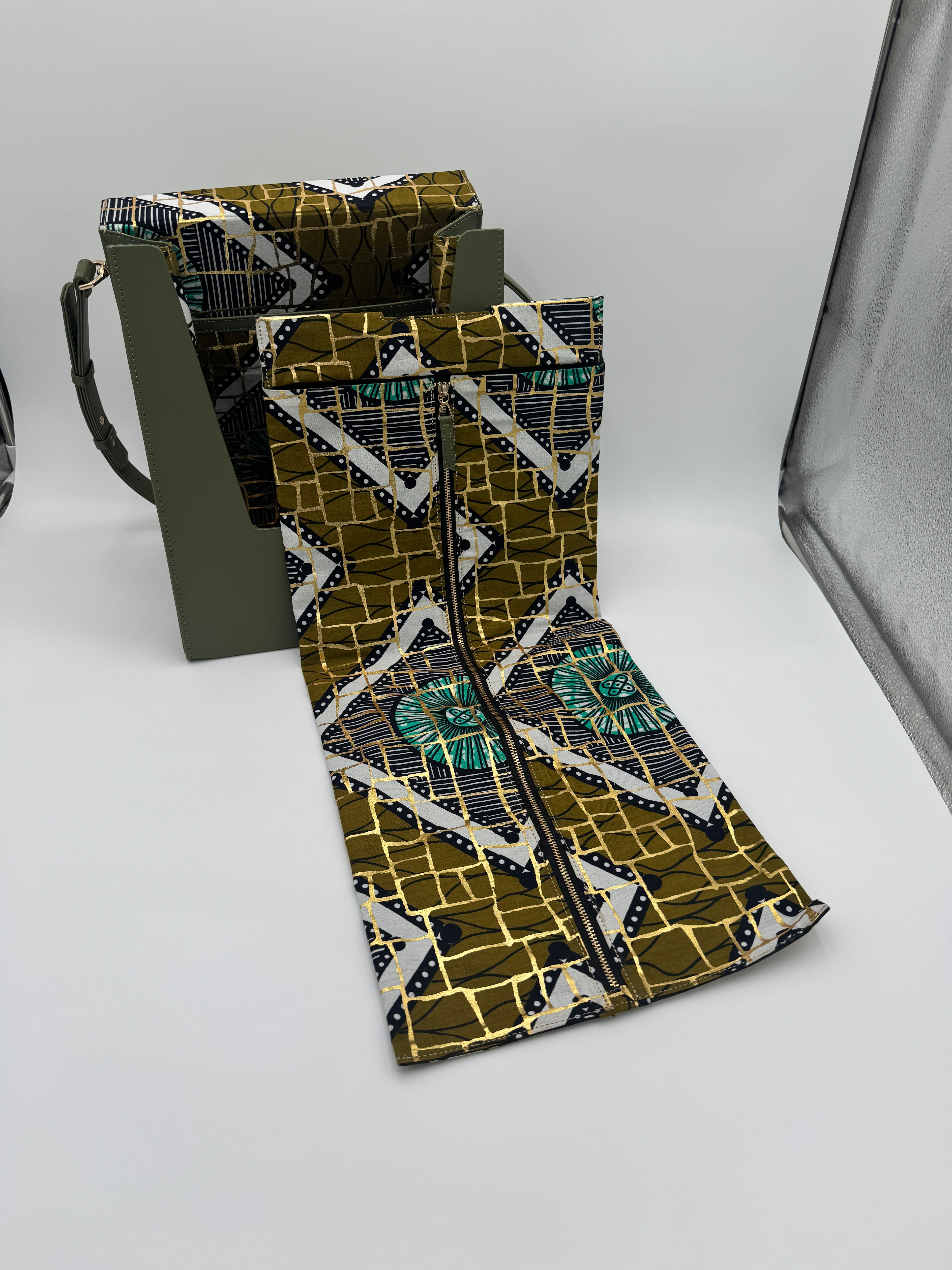 Hairdentity “Jet Setter” Luxe Hair Travel Bag - Club Hairitage